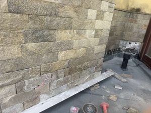 Предимства на двоен повдигнат под от гранитогрес - лесни комуникации и поддръжка
